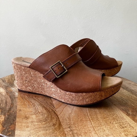 Clarks | Annadel Holly Dark Tan Leather Buckle Wedge Sandal - Picture 2 of 7